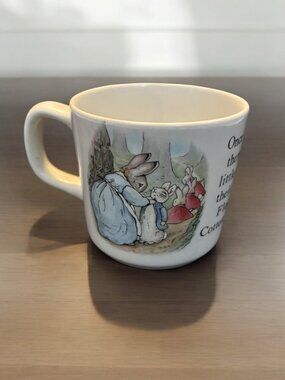 Vintage Wedgewood Peter Rabbit Children's mug cup 2 3/4" Porcelain